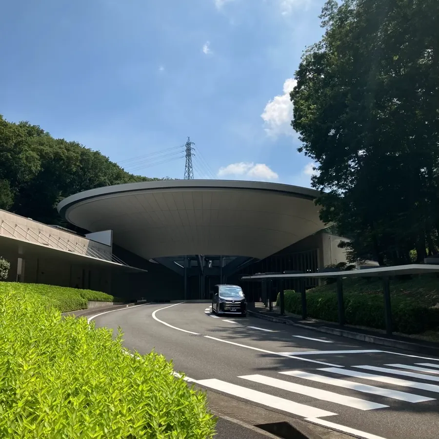 バス停留所から厚木市斎場までの歩き方4