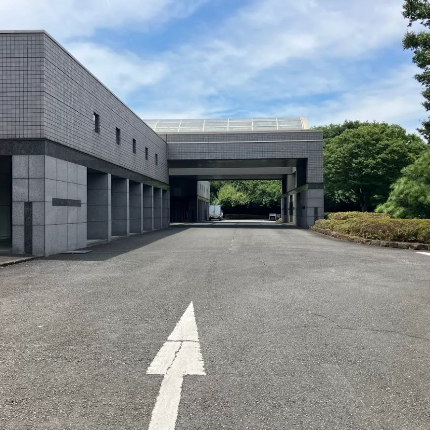 茅ヶ崎市斎場の駐車場への入り方6