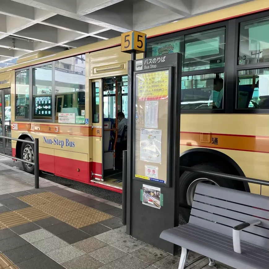 乗車するバス停