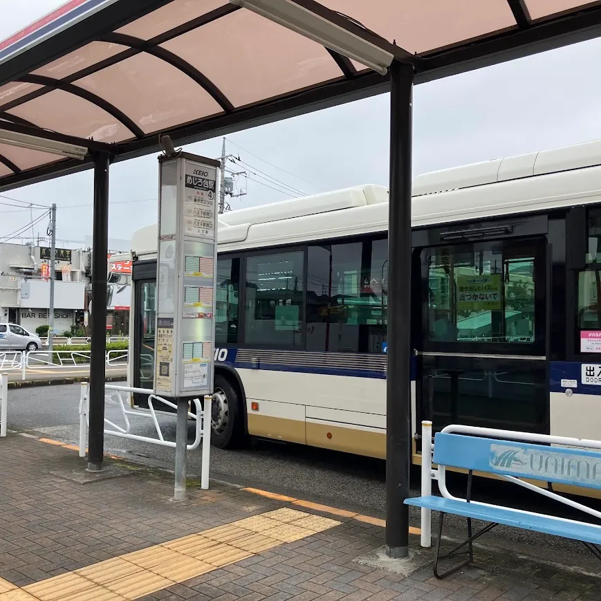 乗車するバス停