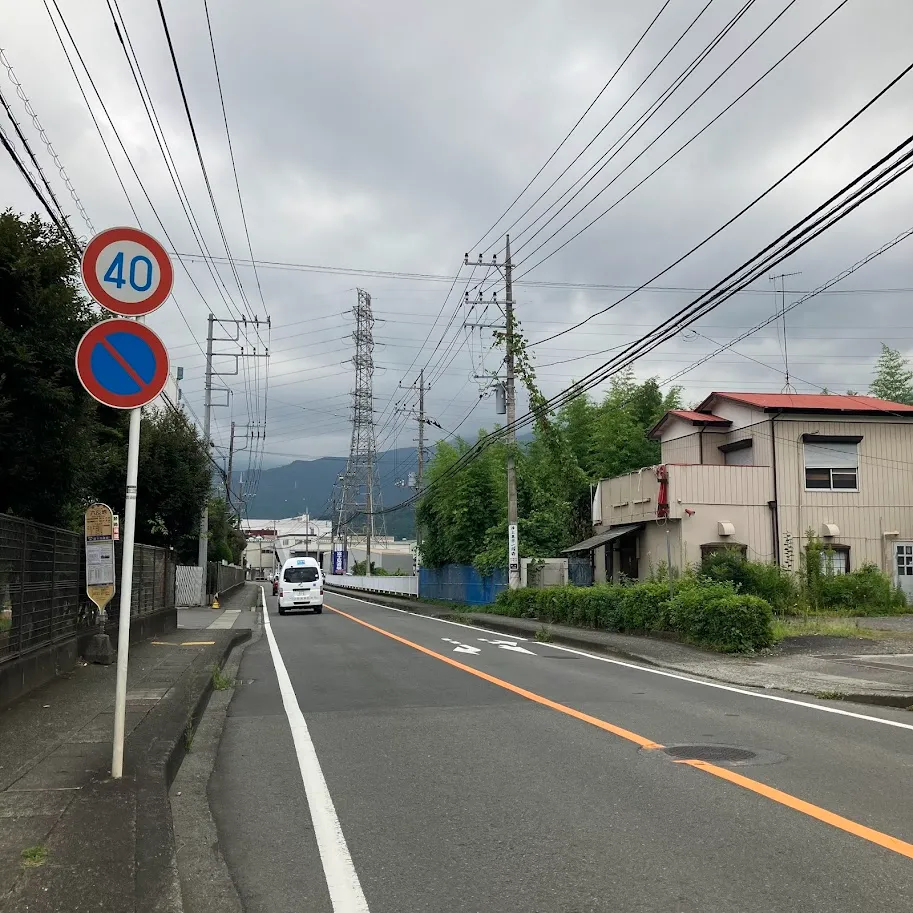 秦野斎場の駐車場への入り方2