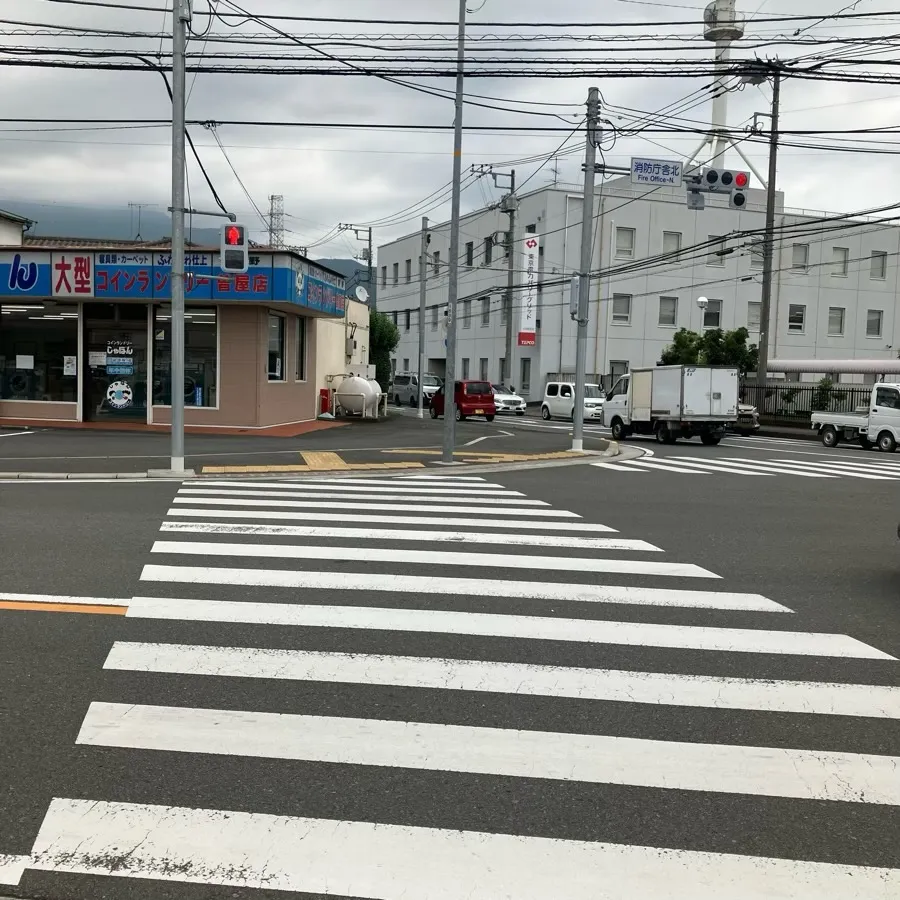 バス停留所から秦野斎場までの歩き方2