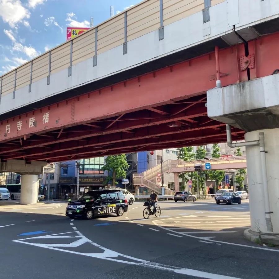 堀ノ内斎場の駐車場への入り方1