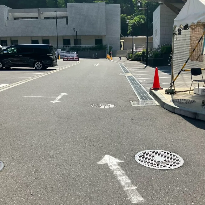 かわさき北部斎苑の駐車場への入り方4