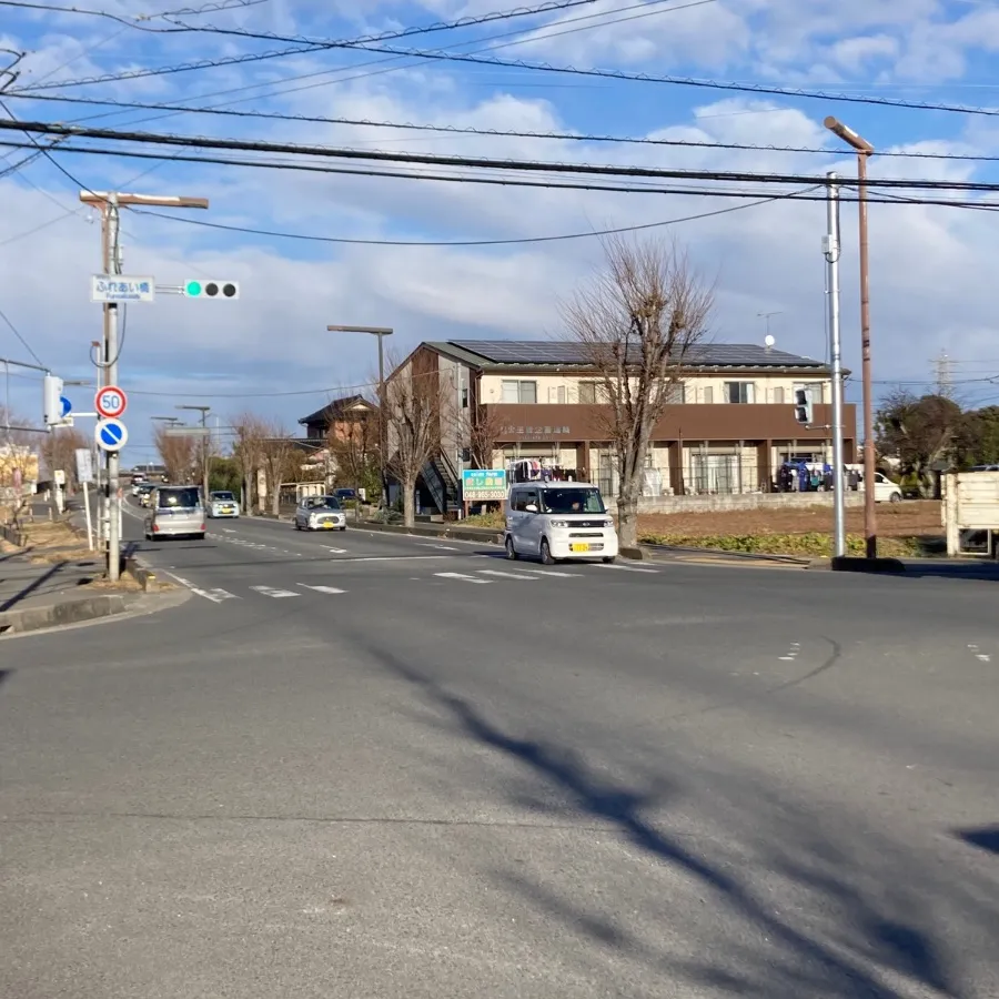 越谷市斎場の駐車場への入り方1