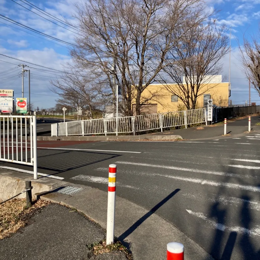 越谷市斎場の駐車場への入り方3