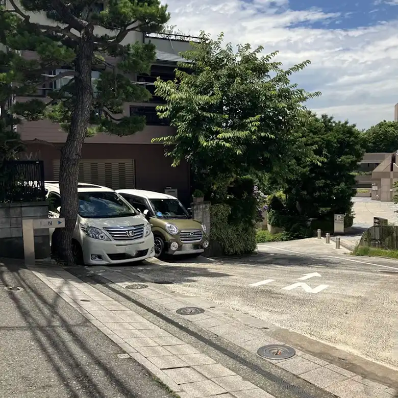 久保山斎場の駐車場への入り方6