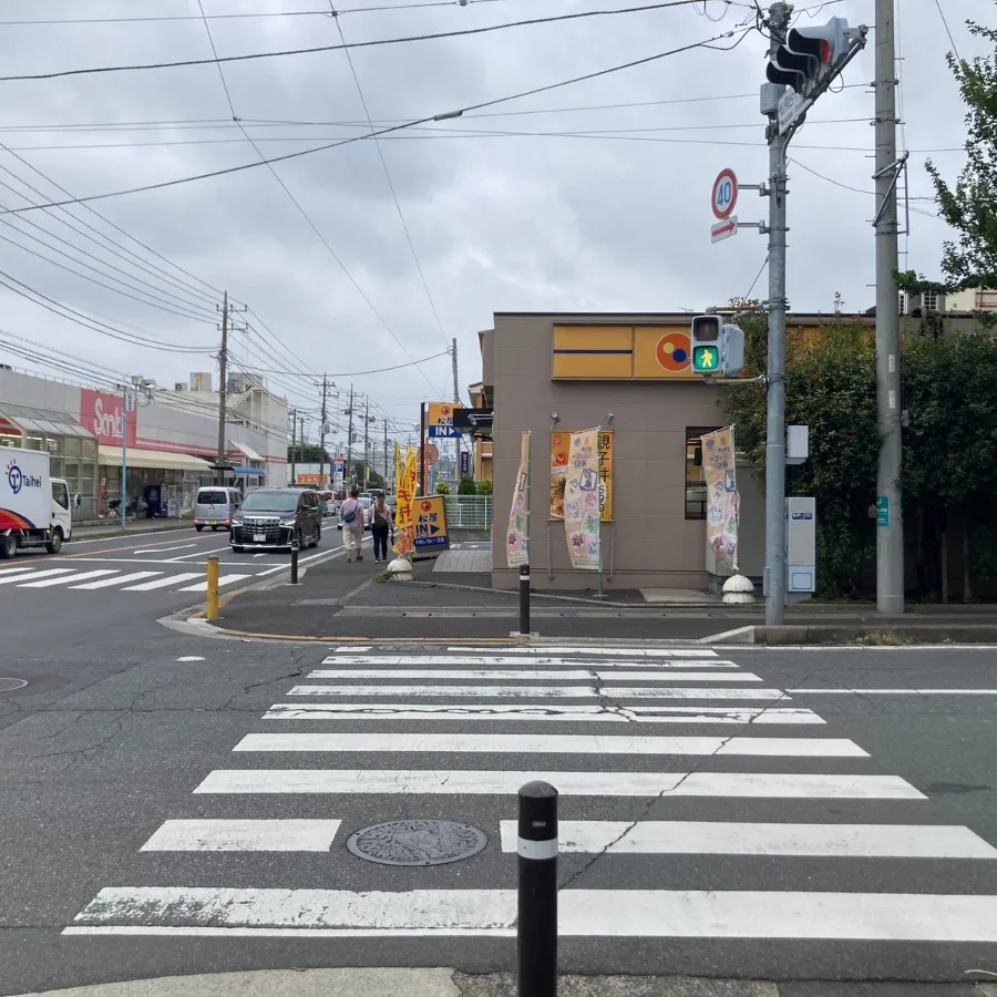 バス停留所から松戸市斎場までの歩き方1