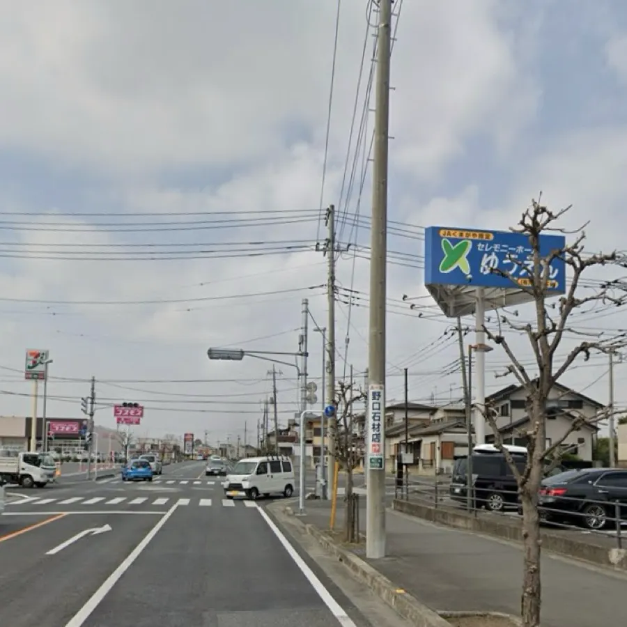 メモリアル彩雲の駐車場への入り方1