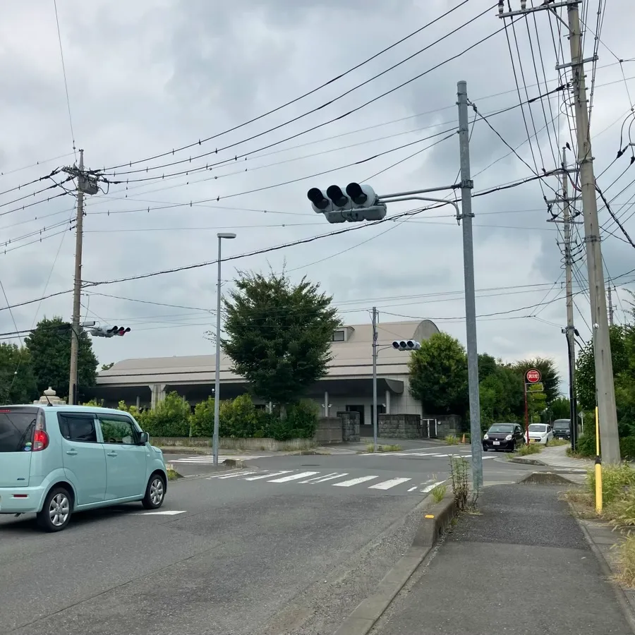 メモリアル彩雲の駐車場への入り方2