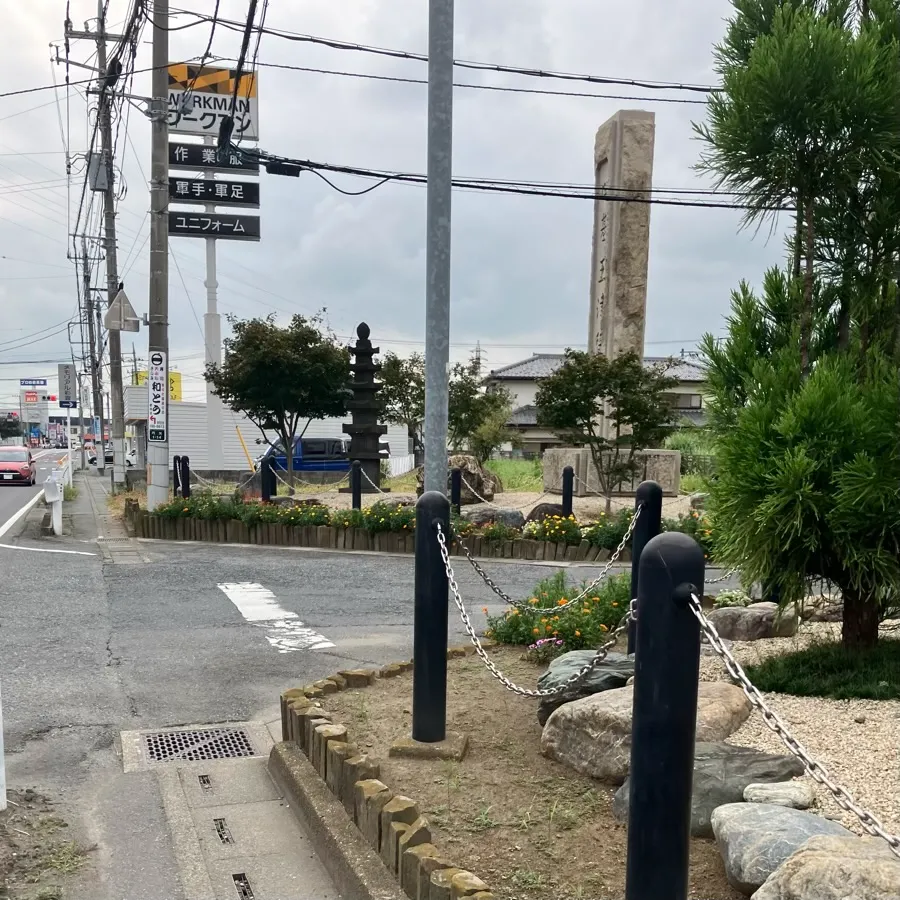 バス停留所からメモリアル彩雲までの歩き方2