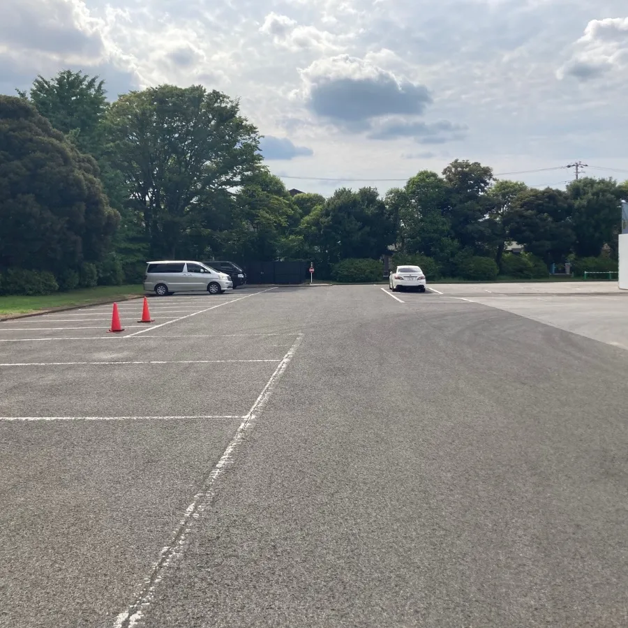 瑞江葬儀所の駐車場への入り方4