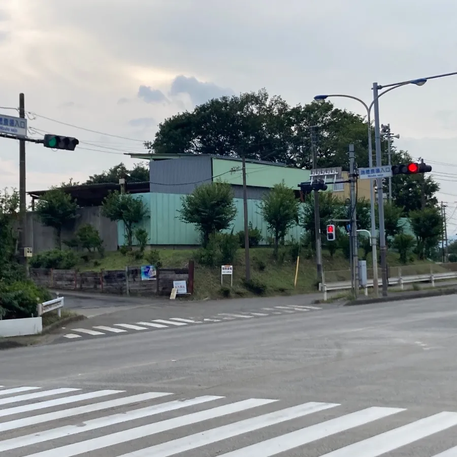 瑞穂斎場の駐車場への入り方1