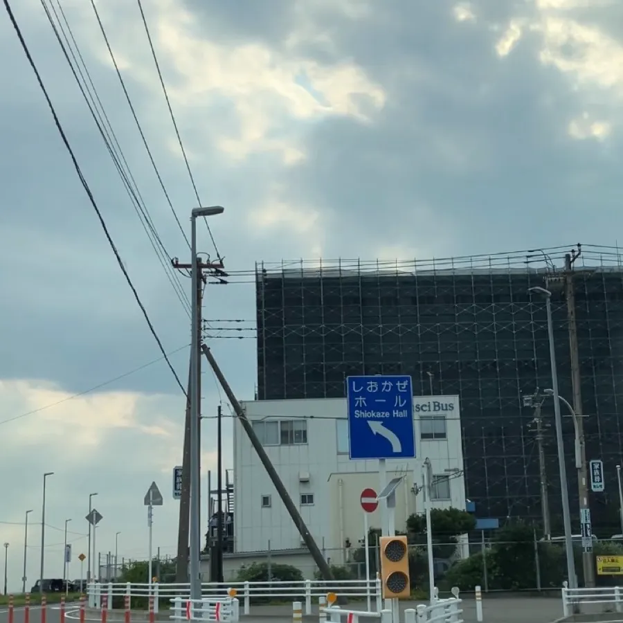 しおかぜホール茜浜の駐車場への入り方4