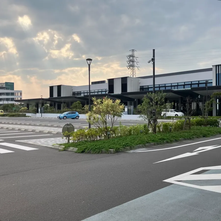 しおかぜホール茜浜の駐車場への入り方6