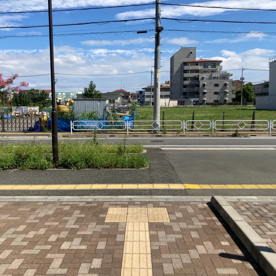 バス停留所から立川市斎場までの歩き方1