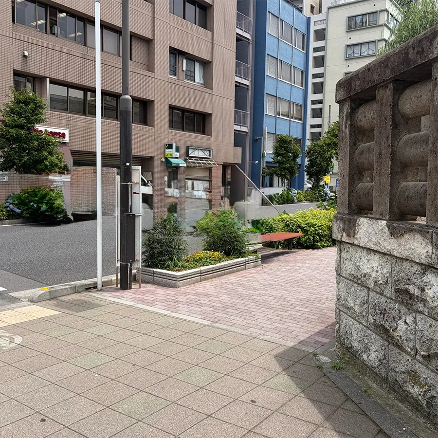 築地本願寺 第二伝道会館まで徒歩で行く場合の道順5
