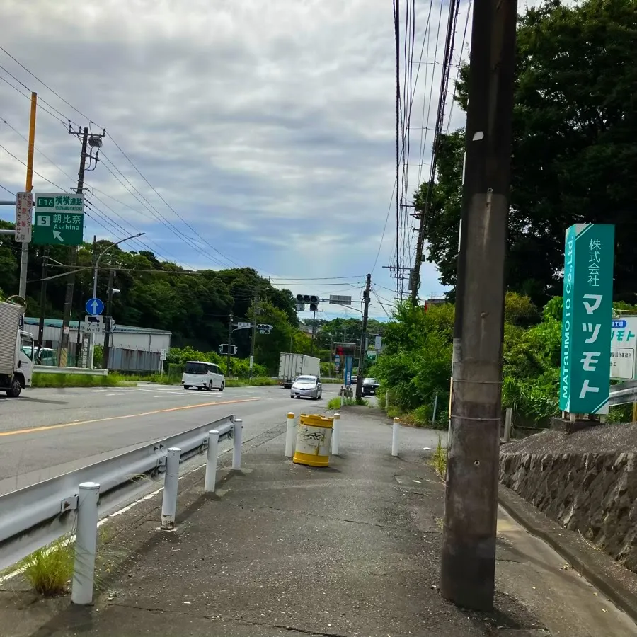 バス停留所から横浜市南部斎場までの歩き方2