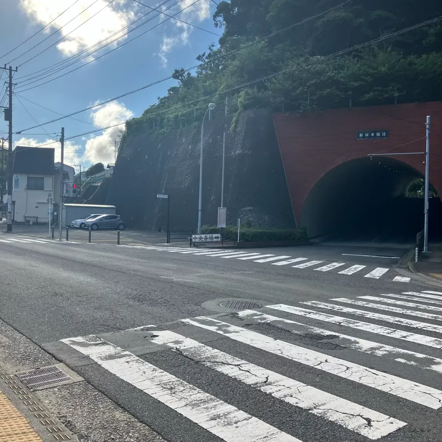 横須賀市中央斎場の駐車場への入り方1