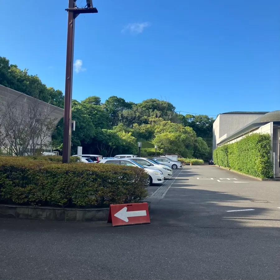 横須賀市中央斎場の駐車場への入り方5