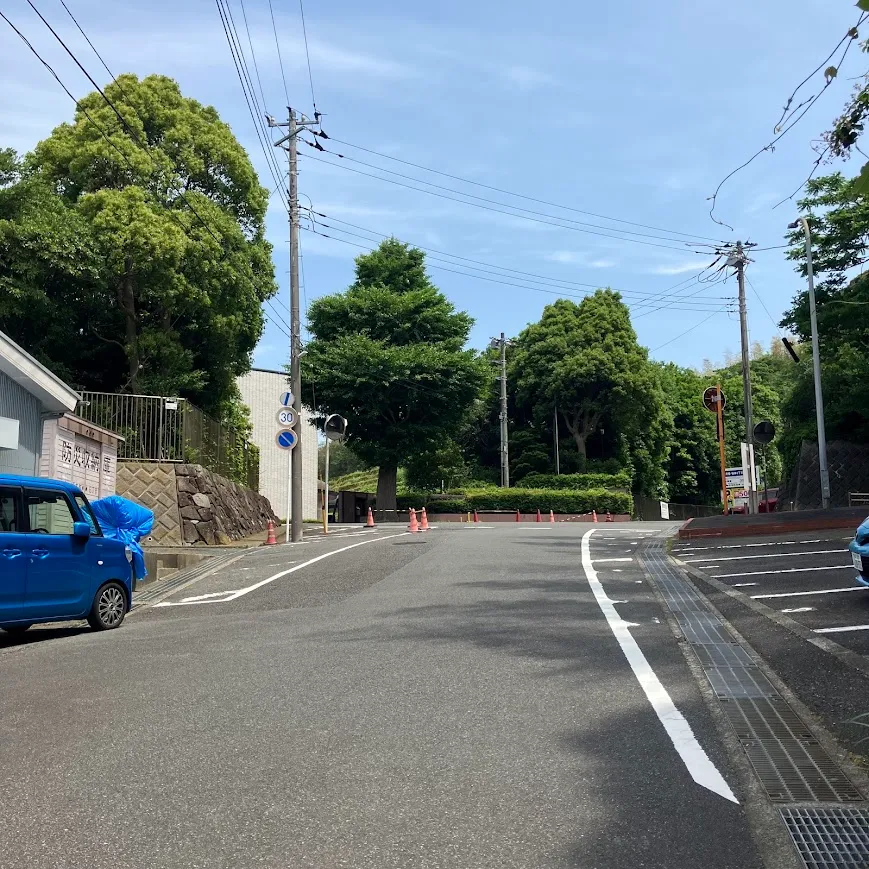 バス停留所から横須賀市中央斎場までの歩き方4